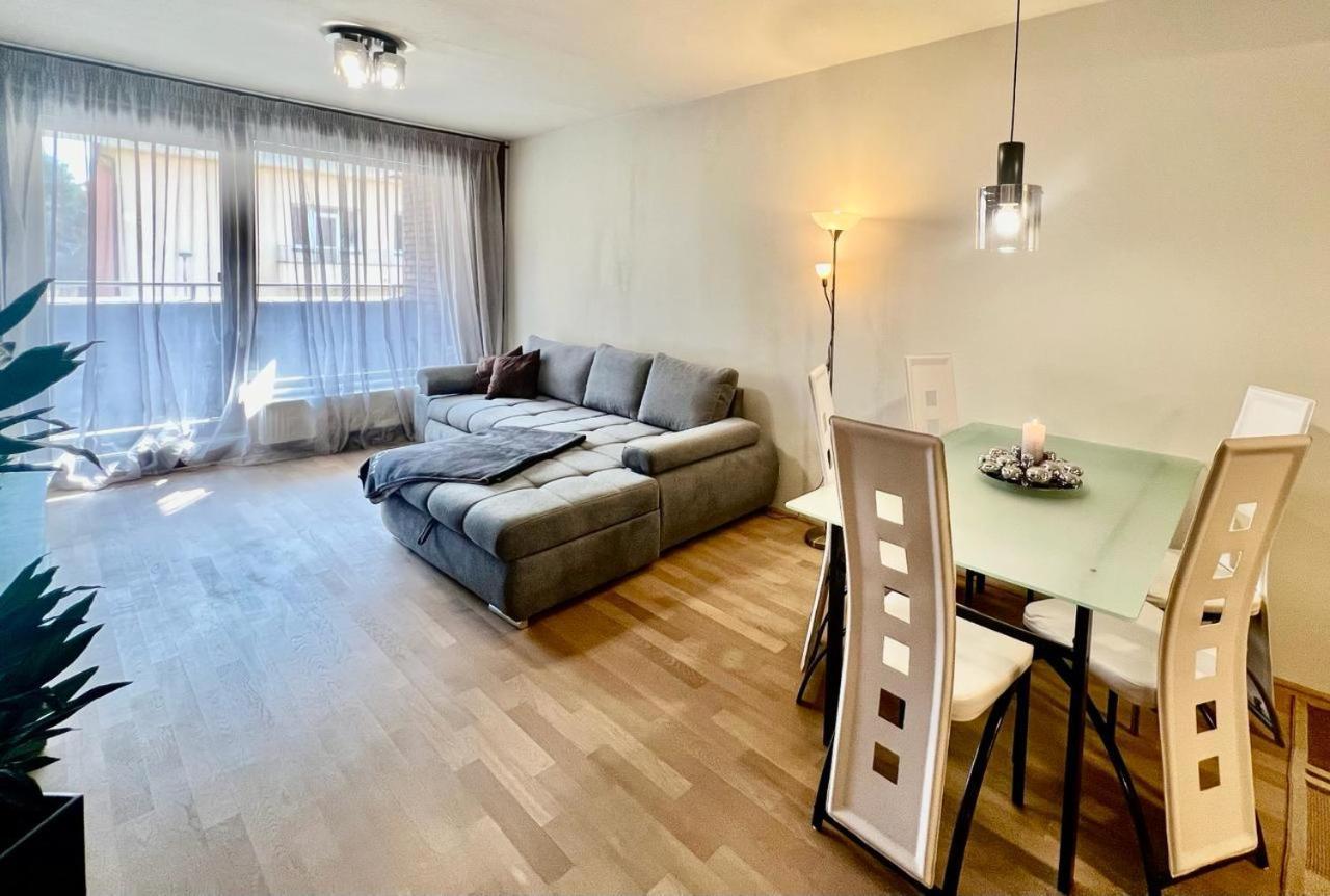 Luxury Apartment In Prague And Free Parking Luaran gambar
