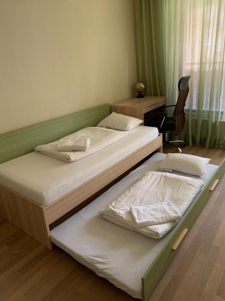 Luxury Apartment In Prague And Free Parking Luaran gambar