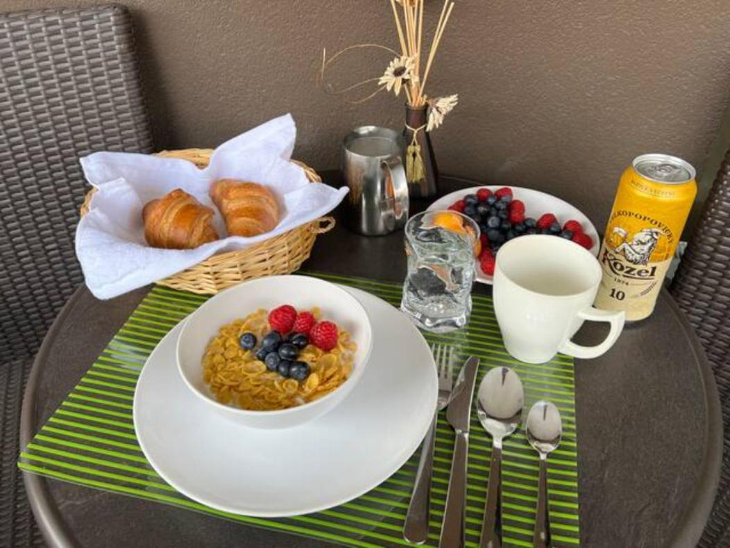 Luxury Apartment In Prague And Free Parking Luaran gambar